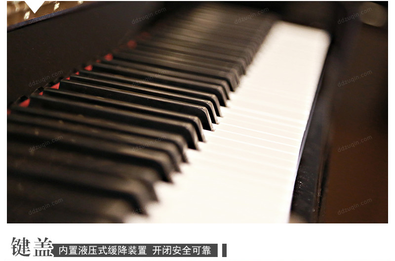 YAMAHA 立式钢琴 YA121EX的键盘